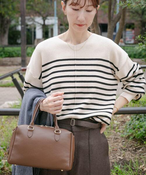 ITEMS URBANRESEARCH（アイテムズ アーバンリサーチ）の「『洗濯可』アウトリンキングVネックニット（ニット/セーター・レディース・ブラック/オフホワイト/ピンク/グレー/ホワイト系その他・FREE）」の3枚目の写真