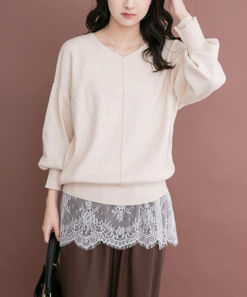 ITEMS URBANRESEARCH（アイテムズ アーバンリサーチ）の「『洗濯可』アウトリンキングVネックニット（ニット/セーター・レディース・ブラック/オフホワイト/ピンク/グレー/ホワイト系その他・FREE）」の2枚目の写真