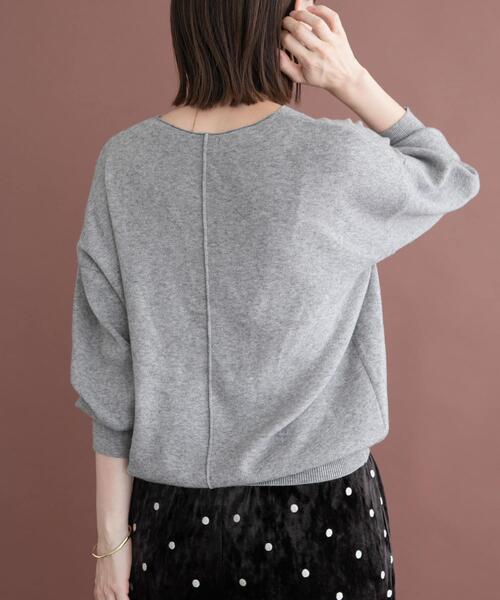 ITEMS URBANRESEARCH（アイテムズ アーバンリサーチ）の「『洗濯可』アウトリンキングVネックニット（ニット/セーター・レディース・ブラック/オフホワイト/ピンク/グレー/ホワイト系その他・FREE）」の12枚目の写真