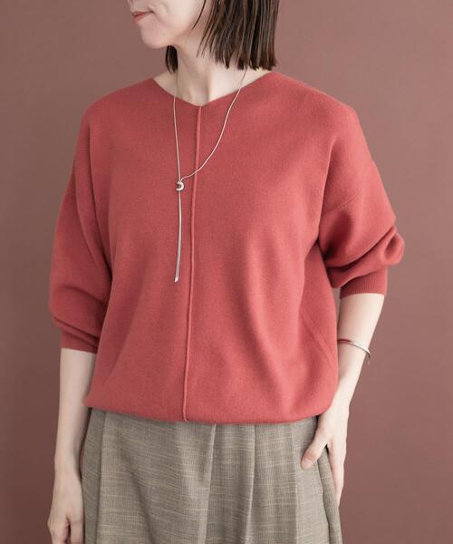ITEMS URBANRESEARCH（アイテムズ アーバンリサーチ）の「『洗濯可』アウトリンキングVネックニット（ニット/セーター・レディース・ブラック/オフホワイト/ピンク/グレー/ホワイト系その他・FREE）」の22枚目の写真