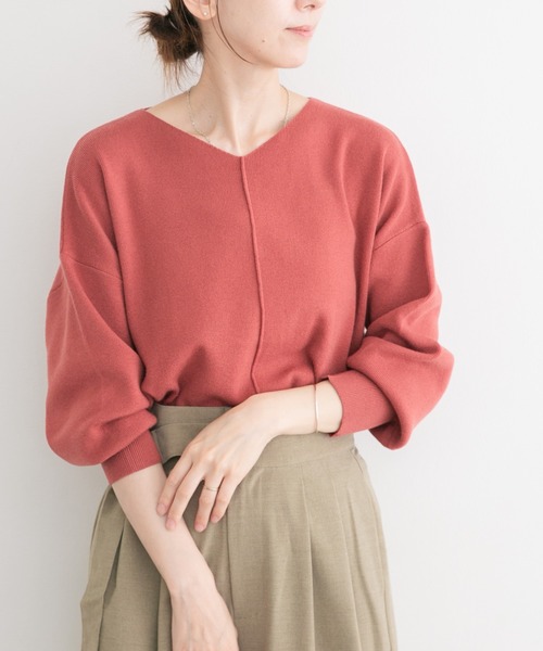 ITEMS URBANRESEARCH(アイテムズ アーバンリサーチ)の「『洗濯可』アウトリンキングVネックニット(ニット/セーター・レディース・ブラック/オフホワイト/ピンク/グレー/ホワイト系その他・FREE)」の5枚目の写真