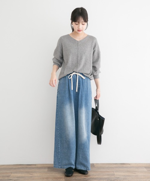 ITEMS URBANRESEARCH(アイテムズ アーバンリサーチ)の「『洗濯可』アウトリンキングVネックニット(ニット/セーター・レディース・ブラック/オフホワイト/ピンク/グレー/ホワイト系その他・FREE)」の20枚目の写真
