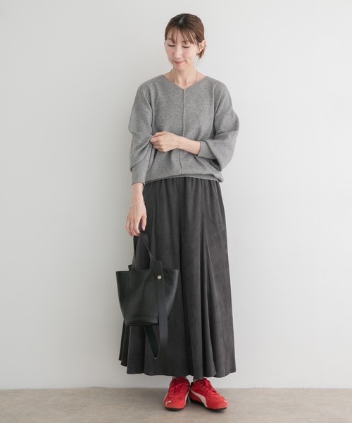 ITEMS URBANRESEARCH(アイテムズ アーバンリサーチ)の「『洗濯可』アウトリンキングVネックニット(ニット/セーター・レディース・ブラック/オフホワイト/ピンク/グレー/ホワイト系その他・FREE)」の22枚目の写真