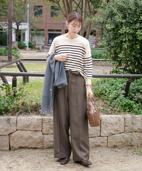 ITEMS URBANRESEARCH(アイテムズ アーバンリサーチ)の「『洗濯可』アウトリンキングVネックニット(ニット/セーター・レディース・ブラック/オフホワイト/ピンク/グレー/ホワイト系その他・FREE)」の12枚目の写真