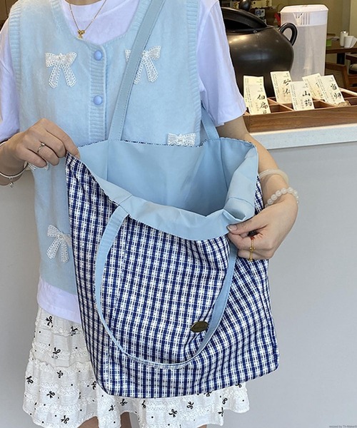 VIBGYOR(ヴィブジョー)の「Mignonjour/チェック柄リバーシブルトートバッグ M2961(トートバッグ・レディース・ブルー/レッド・FREE)」の7枚目の写真