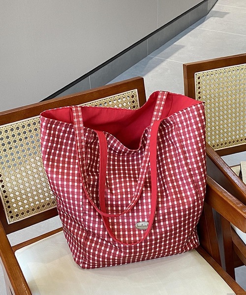 VIBGYOR(ヴィブジョー)の「Mignonjour/チェック柄リバーシブルトートバッグ M2961(トートバッグ・レディース・ブルー/レッド・FREE)」の9枚目の写真