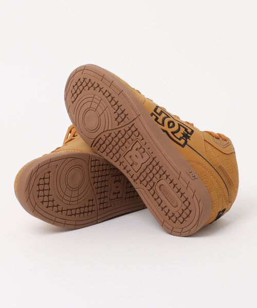 DC SHOES（ディーシーシューズ）の「DC SHOES ウィメンズ WS UNIVERSITY MID SE SN シューズ 【2026年秋冬モデル】/ミッドカットスニーカー（スニーカー・レディース・タン/ホワイト系その他/ホワイト系その他2・24.5cm/25cm/23.5cm/24cm/23cm）」の5枚目の写真