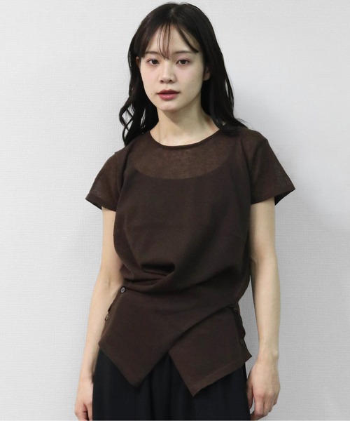 THE CELL.(ザセルドット)の「リネンブレンド ドライタッチ フロントクロス フレンチニット FRONT CROSS FRENCH SLEEVE KNIT(ニット/セーター・レディース・ブラウン/ブラック/チャコールグレー・FREE)」の3枚目の写真