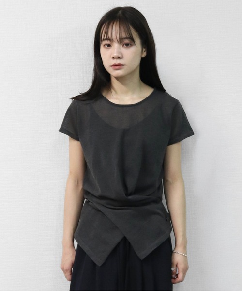 THE CELL.(ザセルドット)の「リネンブレンド ドライタッチ フロントクロス フレンチニット FRONT CROSS FRENCH SLEEVE KNIT(ニット/セーター・レディース・ブラウン/ブラック/チャコールグレー・FREE)」の13枚目の写真