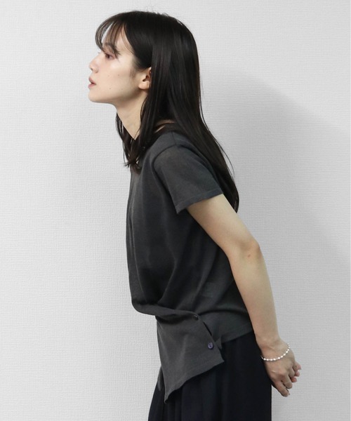THE CELL.(ザセルドット)の「リネンブレンド ドライタッチ フロントクロス フレンチニット FRONT CROSS FRENCH SLEEVE KNIT(ニット/セーター・レディース・ブラウン/ブラック/チャコールグレー・FREE)」の15枚目の写真