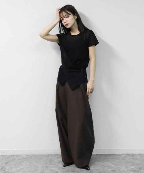 THE CELL.(ザセルドット)の「リネンブレンド ドライタッチ フロントクロス フレンチニット FRONT CROSS FRENCH SLEEVE KNIT(ニット/セーター・レディース・ブラウン/ブラック/チャコールグレー・FREE)」の8枚目の写真