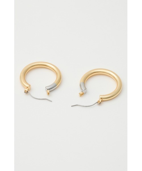 SLY（スライ）の「HOOP P/EARRINGS フープピアス（ピアス（両耳用）・レディース・シルバー/ゴールド・FREE）」の7枚目の写真