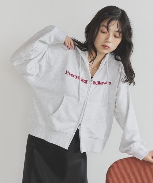 ELNEsoi（エルネソワ）の「ロゴ刺繍ZIPパーカー（パーカー・レディース・オートミール/ネイビー/ライトグレー・FREE）」の21枚目の写真
