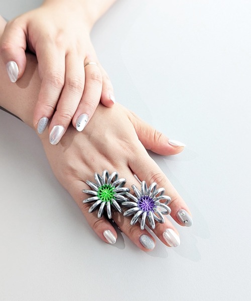 GYAN GYAN STYLE(ギャンギャンスタイル)の「FUNFLOWER ring(リング・レディース・パープル/ブラック/レモンイエロー/ライトグリーン/レッド/ピンク/ブルー/ブラウン/ホワイト・FREE)」の15枚目の写真