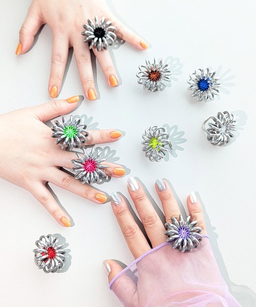 GYAN GYAN STYLE(ギャンギャンスタイル)の「FUNFLOWER ring(リング・レディース・パープル/ブラック/レモンイエロー/ライトグリーン/レッド/ピンク/ブルー/ブラウン/ホワイト・FREE)」の18枚目の写真