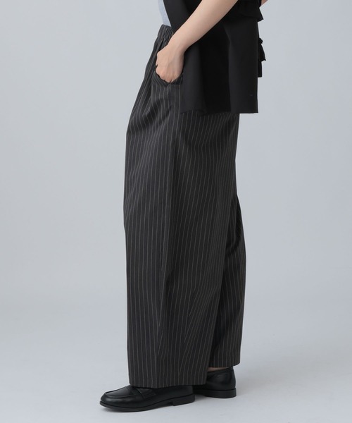 LEPSIM(レプシィム)の「イージーコクーンスラックスパンツ 1055042(その他パンツ・レディース・カーキ/ブラック系その他/チャコールグレー・FREE/TALL)」の5枚目の写真