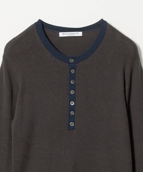 BEAUTY&YOUTH UNITED ARROWS(ビューティーアンドユースユナイテッドアローズ)の「バイカラー ヘンリーネック リブ ニットプルオーバー ウォッシャブル(ニット/セーター・レディース・ダークグレー/オフホワイト/ワイン・FREE)」の13枚目の写真
