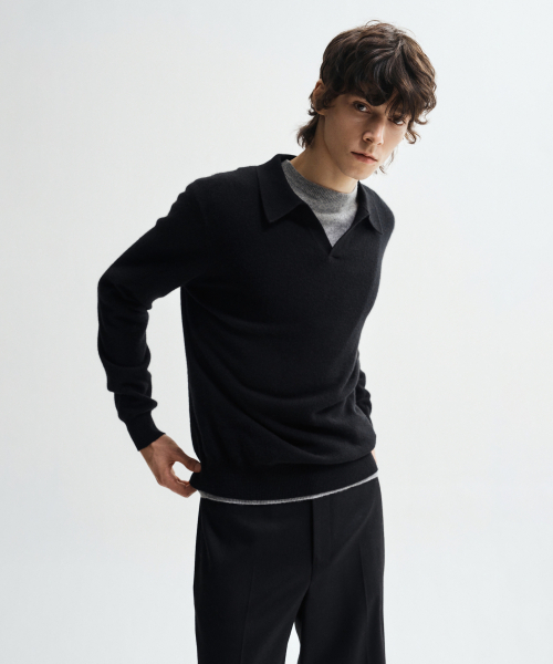 J'RIUM(ジェイリウム)の「カシミヤブレンド ESSENTIALS オープンカラー ニット ブラック(ニット/セーター・メンズ・その他・SMALL/MEDIUM/LARGE/X-LARGE)」の1枚目の写真