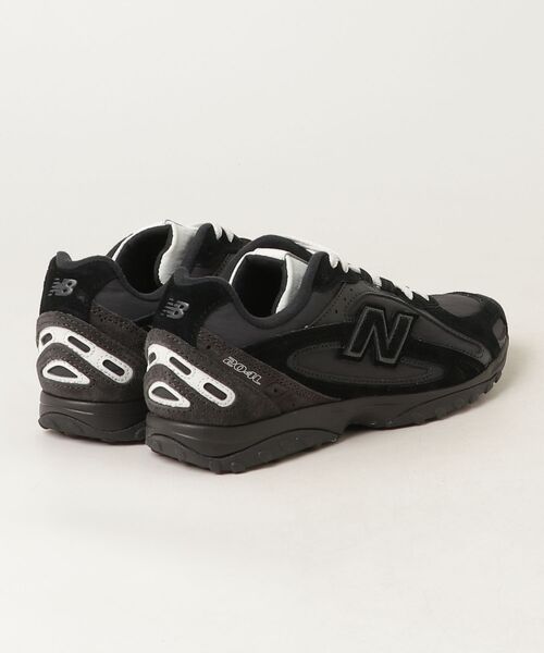 NEW BALANCE(ニューバランス)の「204L(スニーカー・レディース・ブラック/ホワイト・24.0cm/23.0cm/23.5cm/24.5cm/25.0cm/25.5cm/26.0cm/26.5cm/27.0cm/28.5cm/29.0cm/30.0cm/22.5cm/28.0cm/27.5cm)」の10枚目の写真