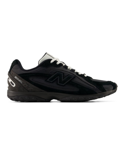 NEW BALANCE(ニューバランス)の「204L(スニーカー・レディース・ブラック/ホワイト・24.0cm/23.0cm/23.5cm/24.5cm/25.0cm/25.5cm/26.0cm/26.5cm/27.0cm/28.5cm/29.0cm/30.0cm/22.5cm/28.0cm/27.5cm)」の2枚目の写真