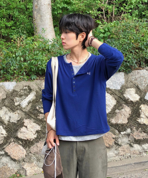 GRUNDEN（グルンデン）の「[GRUNDEN X ソジン] レイヤードヘンリーネックニット (ネイビー)_GCCUJTS01NY（ニット/セーター・レディース・その他・1/2）」の4枚目の写真