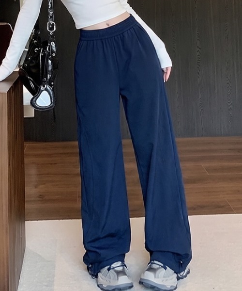 AMAJI(アマジ)の「パラシュート カーゴパンツ(カーゴパンツ・レディース・ブラック/ネイビー・SMALL/MEDIUM/LARGE/X-LARGE)」の3枚目の写真