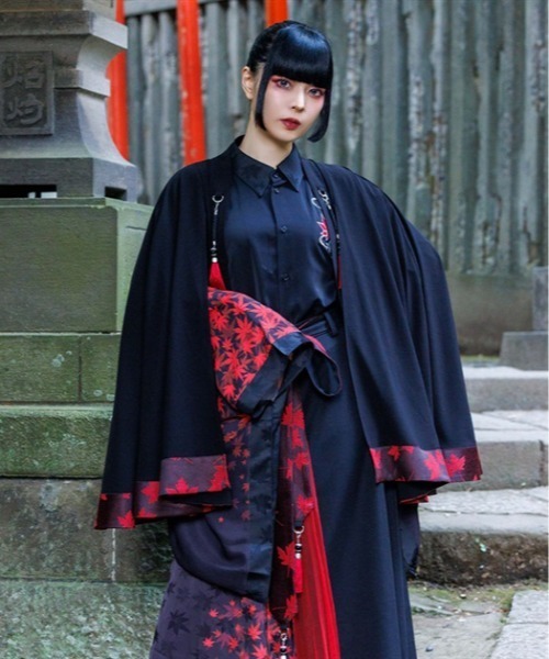 REZEN(リゼン)の「紅葉×月ケープ羽織(その他アウター・メンズ・ローズ/レッドパープル・MEDIUM/LARGE)」の4枚目の写真