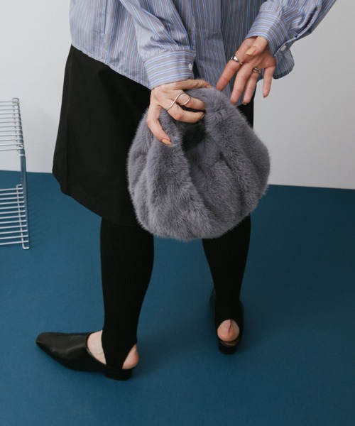 arholiday.standard(エーアールホリデースタンダード)の「Color Fur Round Bag / カラーファーラウンドバッグ(ショルダーバッグ・レディース・グリーン/グレー/ブラック・FREE)」の11枚目の写真