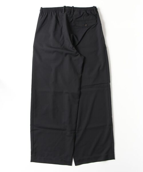 markaware（マーカウェア）の「MARKAWARE / マーカウェア：TRIPLE PLEATED EASY TROUSERS ORGANIC WOOL 2/80 TROPICAL：A26B04PT02C[MUS]（スラックス・メンズ・ブラック・2）」の2枚目の写真
