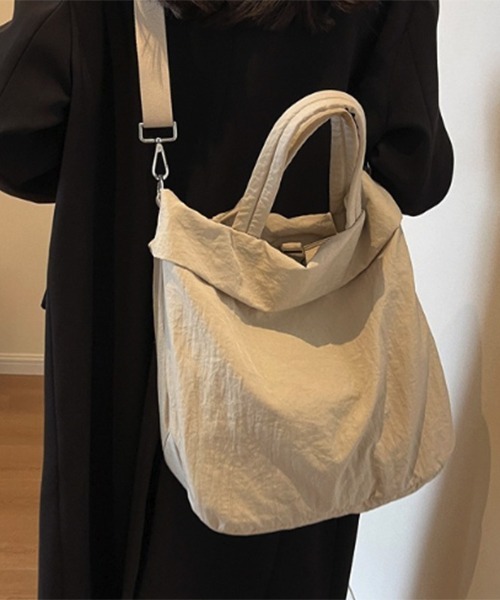 gossip!ロサンゼルス(ゴシップロサンゼルス)の「GIMUM 軽量 ワッシャー2WAYショルダートートバッグ(ショルダーバッグ・レディース・ブラック/グリーン/オフホワイト・FREE)」の8枚目の写真