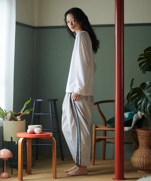 STOF(ストフ)の「PIGMENT-DYED L/S TEE(TERPSICHORA)(Tシャツ/カットソー・メンズ・ベージュ/ホワイト/ブラック・L/M/S)」の6枚目の写真