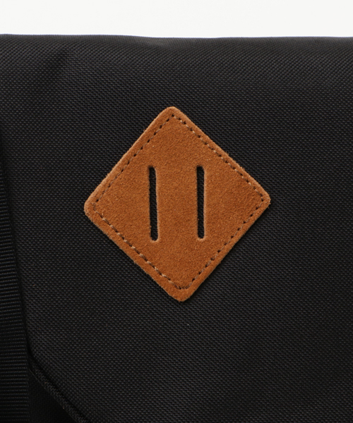 anello（アネロ）の「【anello】ポリメッセンジャーバッグS/アネロ（メッセンジャーバッグ・レディース・ネイビー/ブラック/マルチ・FREE）」の8枚目の写真