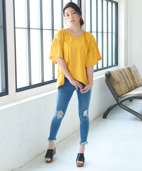 Luz Llena(ラズレナ)の「バックリボンデザイン/ビッグシルエットTシャツ(Tシャツ/カットソー・レディース・ブラック/マスタード/オフホワイト・MEDIUM)」の4枚目の写真