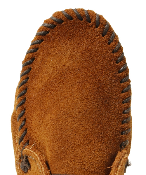 SHIPS for women(シップスフォーウィメン)の「MINNETONKA:アンクルカット ブーツ(スニーカー・レディース・ブラック/ブラウン・35/36/37/38)」の6枚目の写真