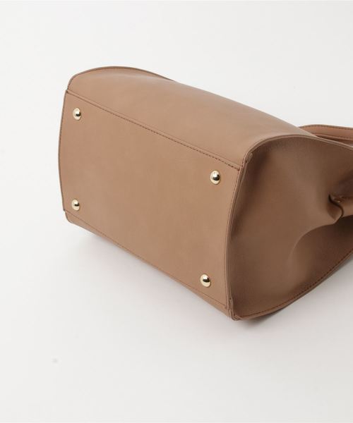 NATURAL BEAUTY BASIC（ナチュラルビューティーベーシック）の「ライトメタルハンドルショルダー（ショルダーバッグ・レディース・ホワイト系その他/ベージュ/ブルー・ﾌﾘ-）」の4枚目の写真