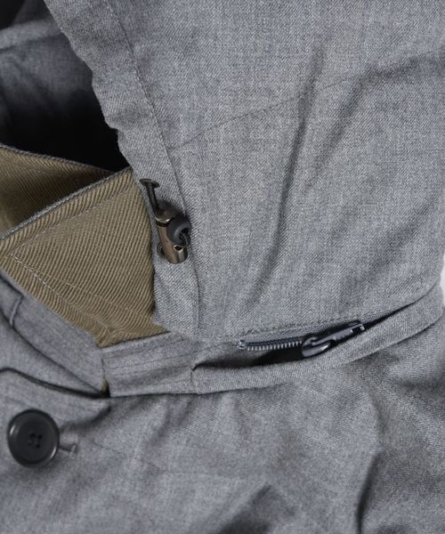 SHIPS(シップス)の「SC: ALLIED FEATHER&DOWN/VANKS(R)加工 ウール ボタン ダウンジャケット□(ダウンジャケット/コート・メンズ・チャコールグレー/グレー/ネイビー/キャメル/ヘザーグレー/コバルトブルー/ダークグレー・LARGE/MEDIUM/X-LARGE/SMALL)」の20枚目の写真