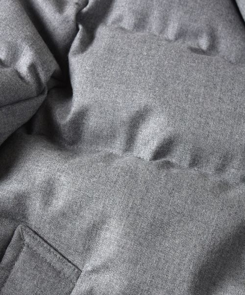 SHIPS(シップス)の「SC: ALLIED FEATHER&DOWN/VANKS(R)加工 ウール ボタン ダウンジャケット□(ダウンジャケット/コート・メンズ・チャコールグレー/グレー/ネイビー/キャメル/ヘザーグレー/コバルトブルー/ダークグレー・LARGE/MEDIUM/X-LARGE/SMALL)」の14枚目の写真