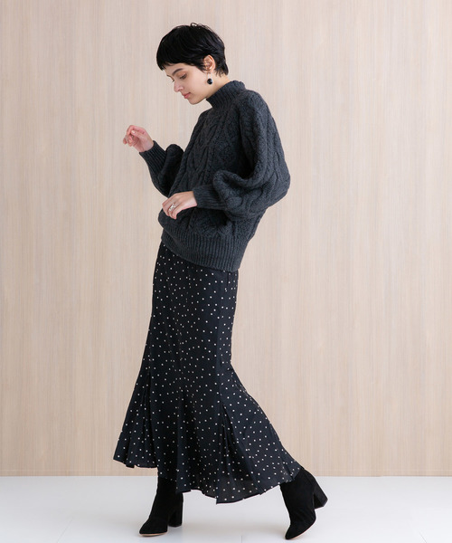 PUBLIC TOKYO（パブリックトウキョウ）の「ドットロングフレアスカート（スカート・レディース・ブラック/ネイビー・1/2）」の5枚目の写真
