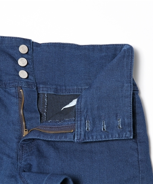 WEGO（ウィゴー）の「WEGO/ハイウエストショートパンツ（デニムパンツ・レディース・インディゴブルー/ダークインディゴブルー・LARGE/MEDIUM）」の9枚目の写真