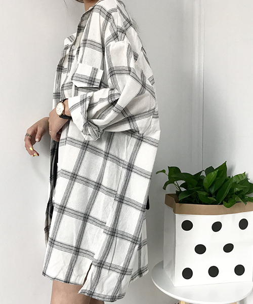 chuclla(チュクラ)の「【chuclla】オーバーサイズチェックシャツ chw713(シャツ/ブラウス・レディース・ブラック/ホワイト・FREE)」の16枚目の写真