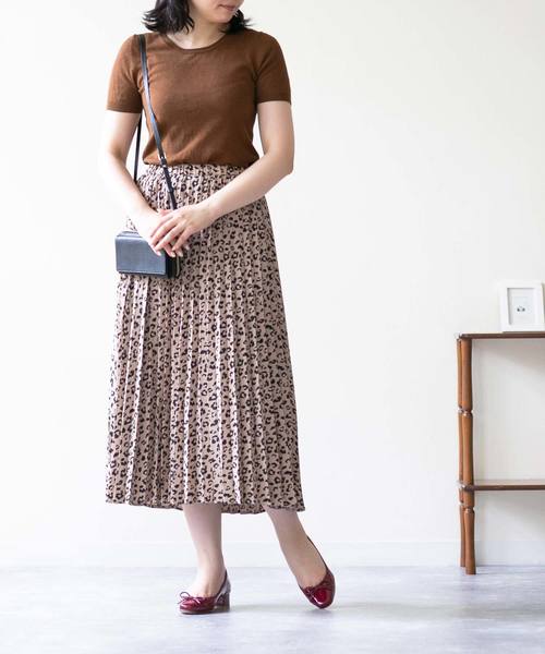 menue(メヌエ)の「スクエアトゥ チャンキーヒールバレエシューズ(バレエシューズ・レディース・ブラック/レッド/ブラウン系その他/ブルー系その他/シルバー/ブラック系その他・22.5cm/23.5cm/24.5cm/25.5cm/23.0cm/24.0cm/25.0cm/26.0cm/21.5cm/22.0cm)」の12枚目の写真