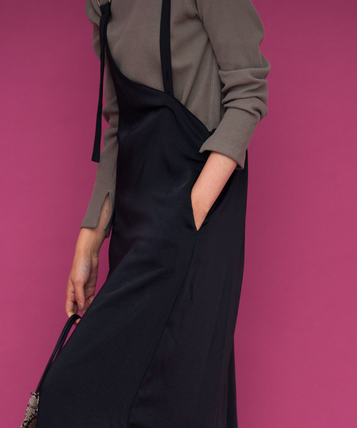 Aunt Marie's（アントマリーズ）の「AUNT MARIE'S サテンワンショルワンピース（ワンピース・レディース・ブラック/ブラウン/ベージュ/グリーン・FREE）」の15枚目の写真