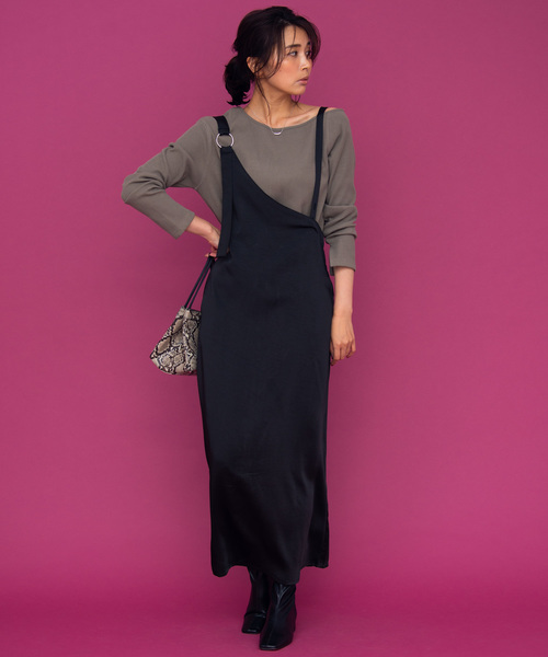 Aunt Marie's（アントマリーズ）の「AUNT MARIE'S サテンワンショルワンピース（ワンピース・レディース・ブラック/ブラウン/ベージュ/グリーン・FREE）」の5枚目の写真