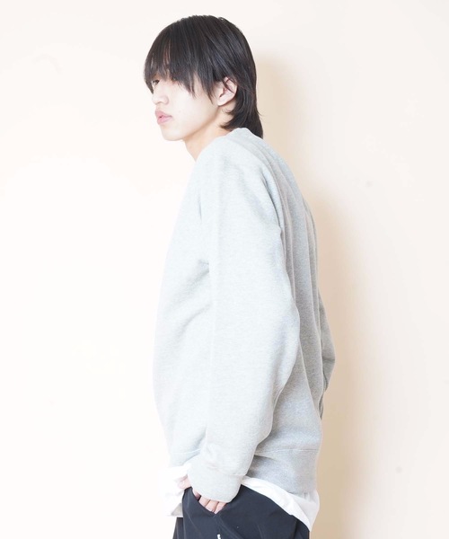 Champion（チャンピオン）の「【CHAMPION/チャンピオン】裏起毛クルースウェット/トレーナー　Ｃ３－Ｑ００６　ワンポイント　刺繍（スウェット・メンズ・杢グレー/ブラック/ダークグリーン/ネイビー/ホワイト/ブラウン・SMALL/MEDIUM/LARGE/X-LARGE/XX-LARGE）」の16枚目の写真