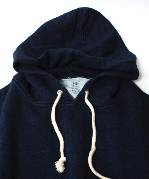 Denime(ドゥニーム)の「INDIGO HEAVY SWEAT PULL OVER PARKA(パーカー・メンズ・ブラック/ネイビー・MEDIUM/LARGE/SMALL)」の8枚目の写真