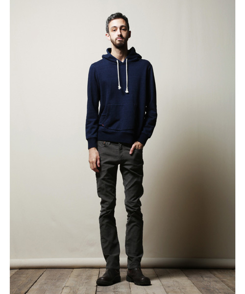 Denime(ドゥニーム)の「INDIGO HEAVY SWEAT PULL OVER PARKA(パーカー・メンズ・ブラック/ネイビー・MEDIUM/LARGE/SMALL)」の16枚目の写真