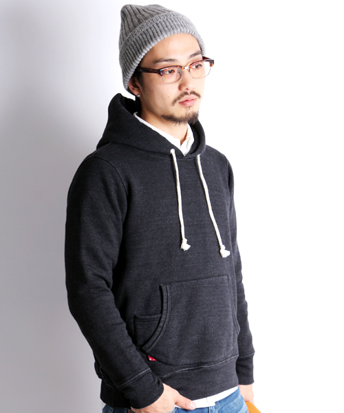 Denime(ドゥニーム)の「INDIGO HEAVY SWEAT PULL OVER PARKA(パーカー・メンズ・ブラック/ネイビー・MEDIUM/LARGE/SMALL)」の18枚目の写真