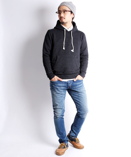 Denime(ドゥニーム)の「INDIGO HEAVY SWEAT PULL OVER PARKA(パーカー・メンズ・ブラック/ネイビー・MEDIUM/LARGE/SMALL)」の21枚目の写真