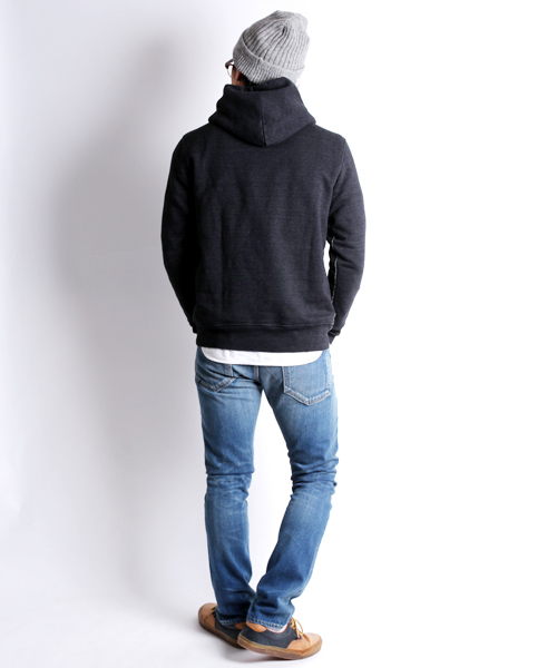 Denime(ドゥニーム)の「INDIGO HEAVY SWEAT PULL OVER PARKA(パーカー・メンズ・ブラック/ネイビー・MEDIUM/LARGE/SMALL)」の17枚目の写真