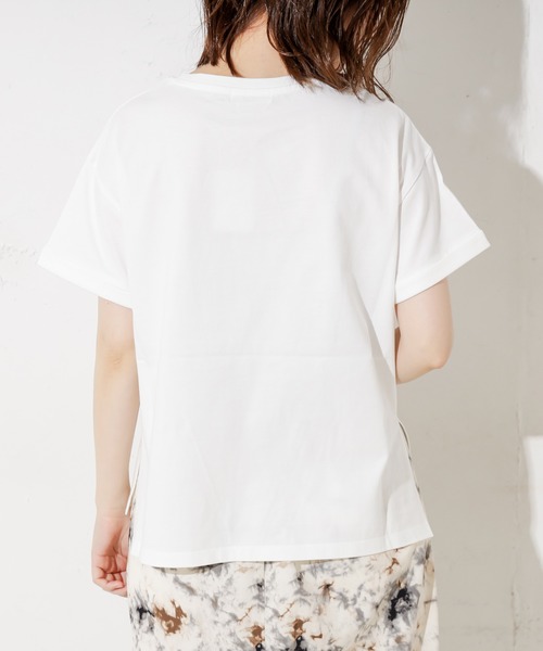 natural couture（ナチュラルクチュール）の「【ZOZO限定】Tシャツ×キャンバスバッグ×スカーフセット（Tシャツ/カットソー・レディース・ブラック/オフホワイト/モカ・FREE）」の8枚目の写真